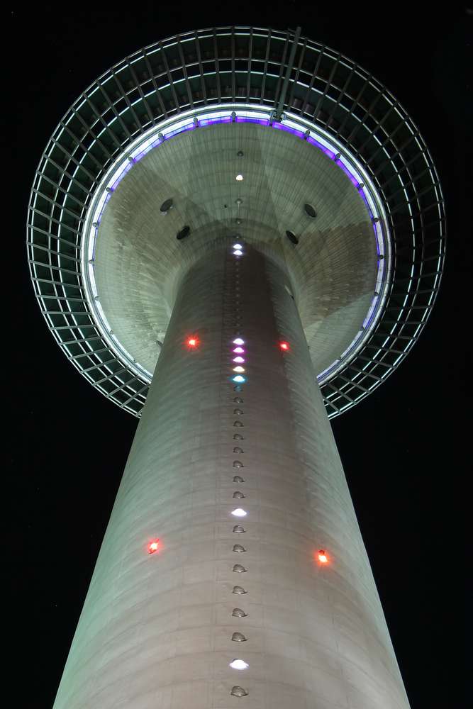 Fernsehtum bei Nacht