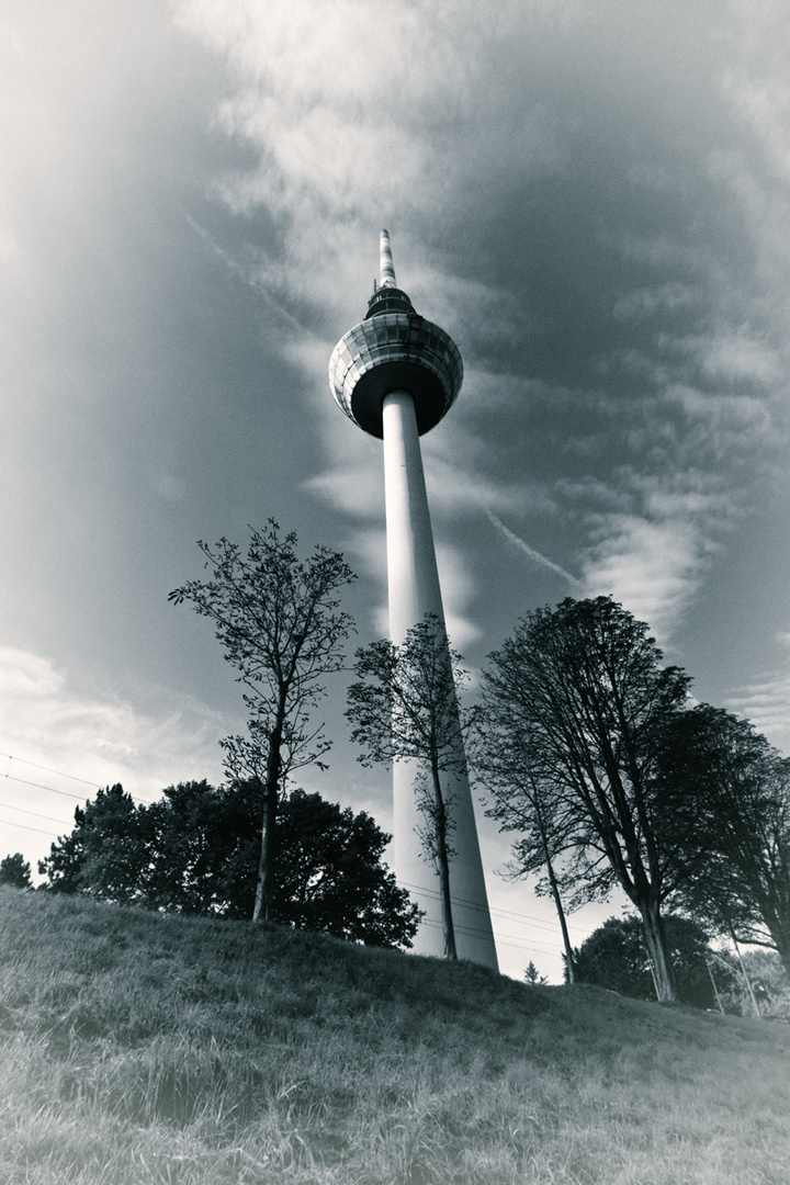 Fernsehturm 1 1200