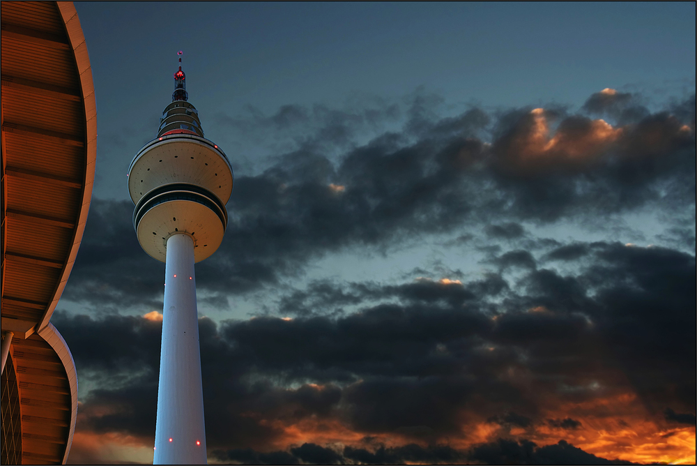 * Fernsehturm *