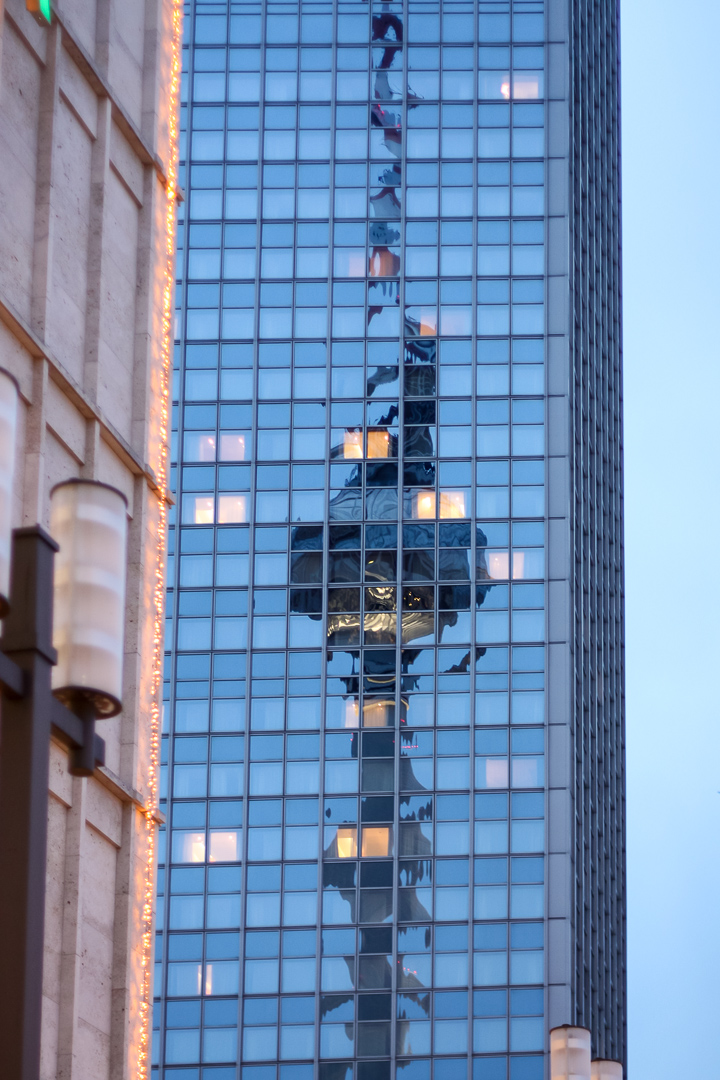 Fernsehturm als Spiegelbild