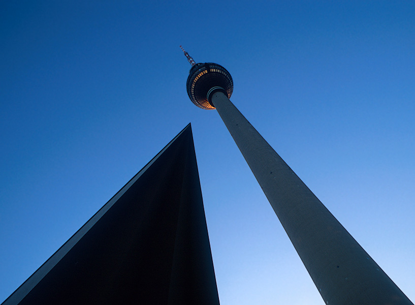 Fernsehturm am Alexanderplatz in Berlin