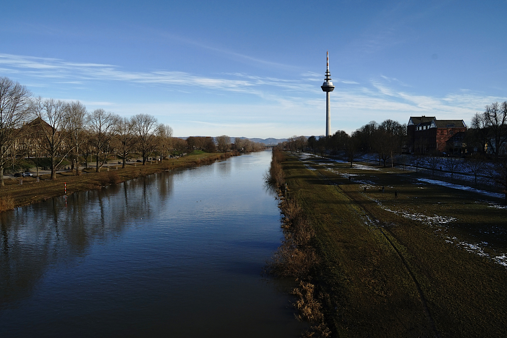 Fernsehturm am Neckar