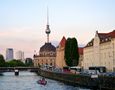 Fernsehturm auf der Kuppe des Bode Museums ... von MrFeeling 