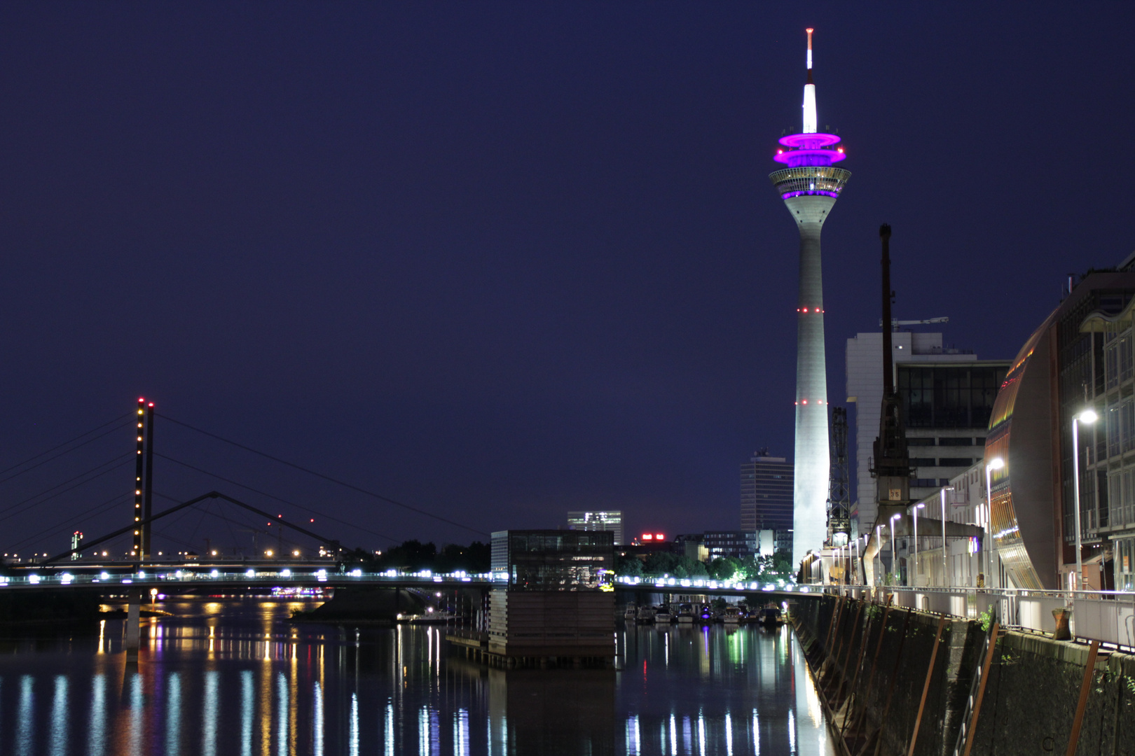 Fernsehturm bei Nacht