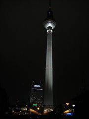 Fernsehturm bei Nacht