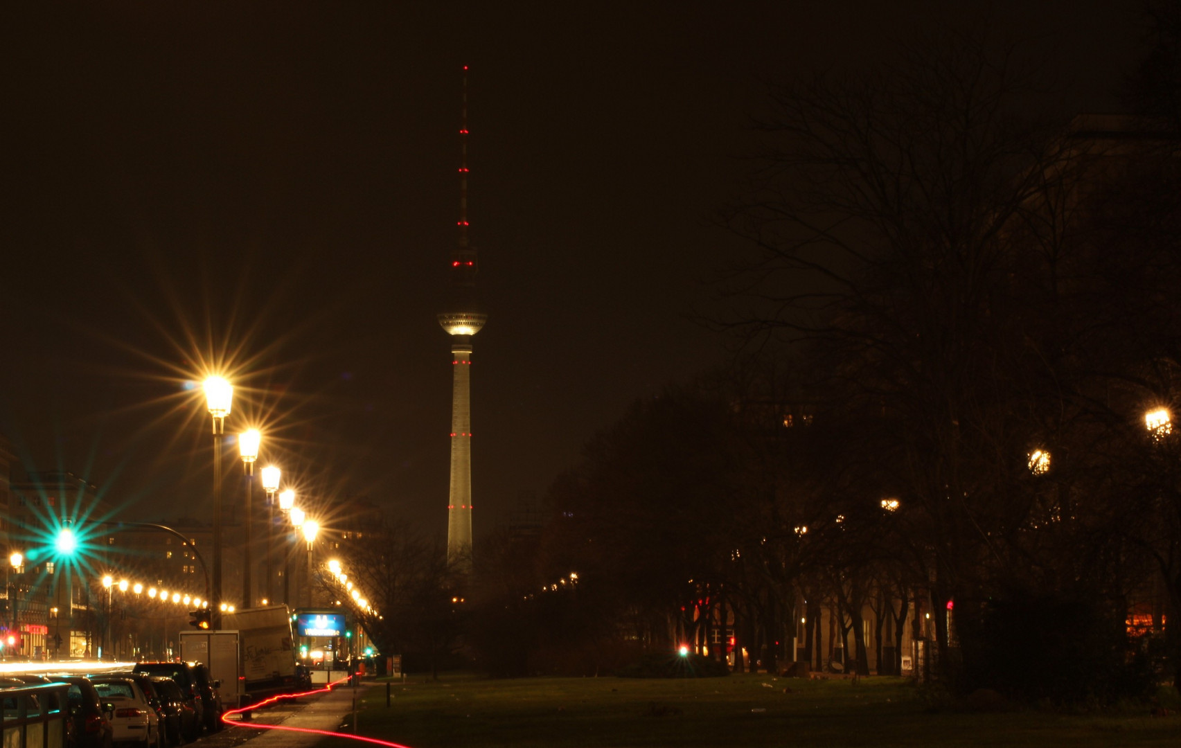 Fernsehturm bei Nacht