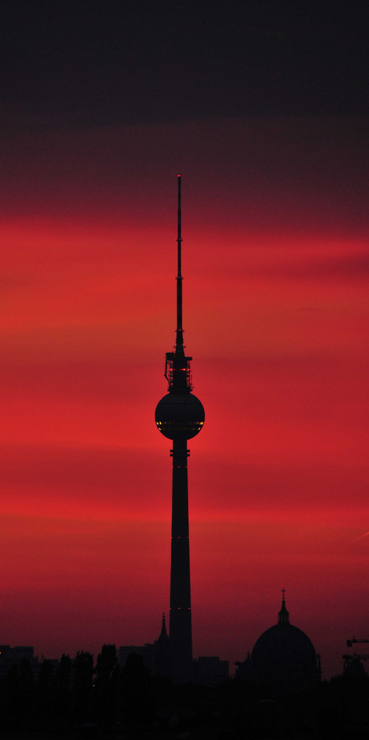 Fernsehturm früh morgens