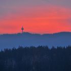 Fernsehturm im Abendhimmel