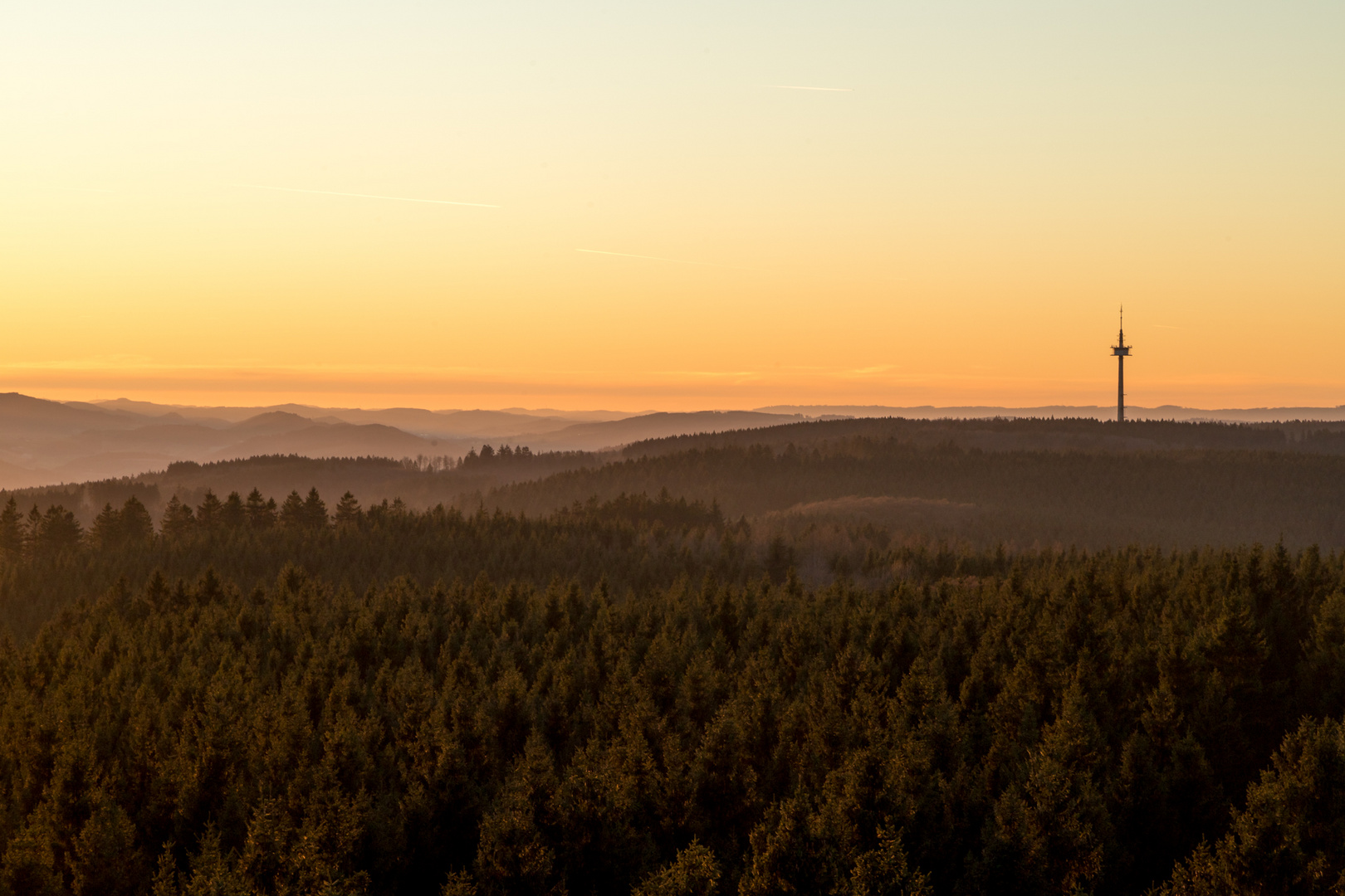 Fernsehturm im Abendlicht