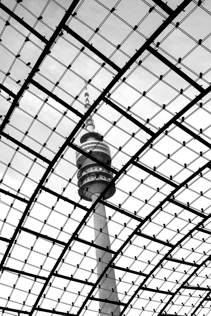 Fernsehturm in München auf dem Olympiagelände