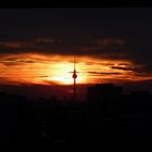 Fernsehturm mit Sonnenuntergang