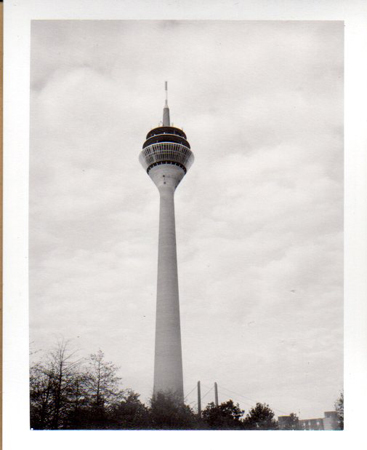 Fernsehturm-sw_211012002