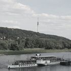 Fernsehturm und Elbdampfer