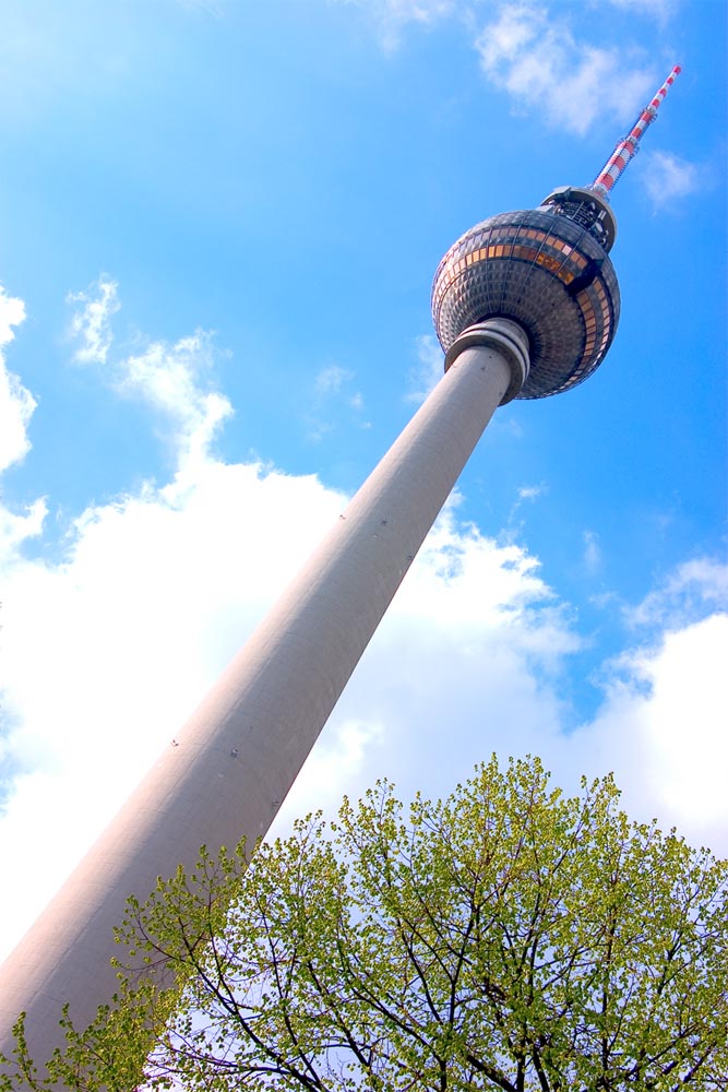 Fernsehturm versus pisa