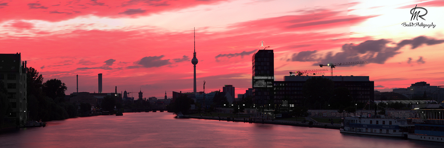 Fernsehturm vom Warschauerplatz