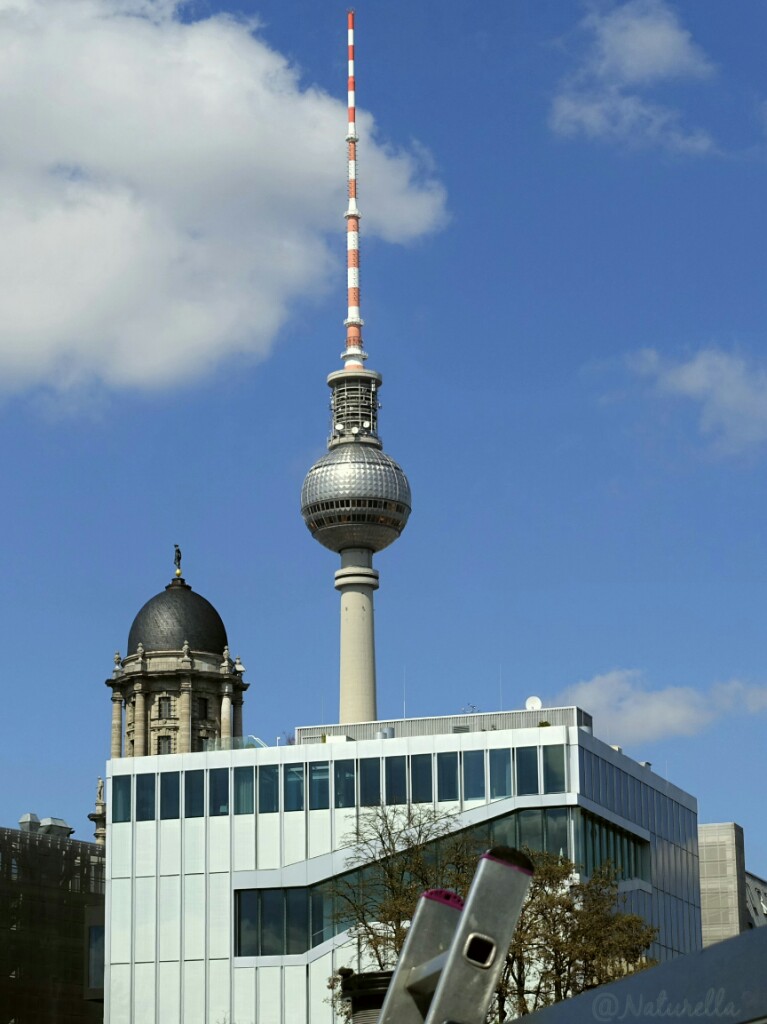 Fernsehturm zeigt Spitze