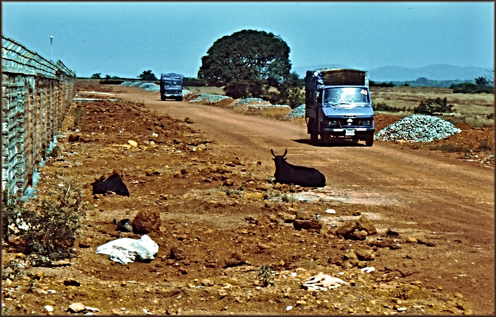 Fernstraße an Indien`s Westküste 1999