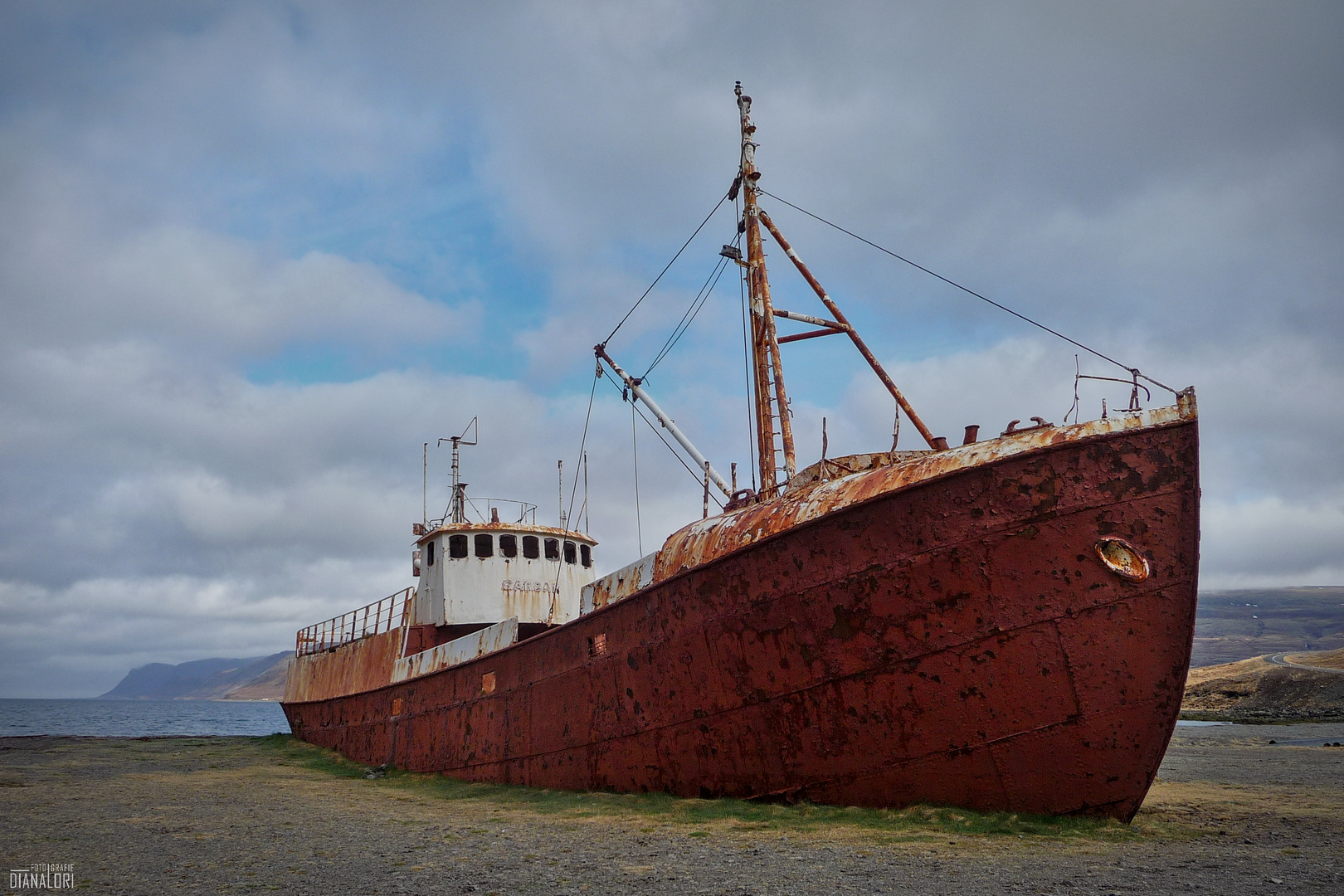 Fernweh: Island - Garðar BA 64 - "Gestrandet"