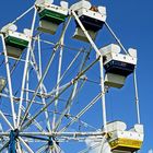 Ferris wheel with heads