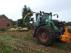 Fertig!!! Fendt 927 Vario Profi in der Maisernte.