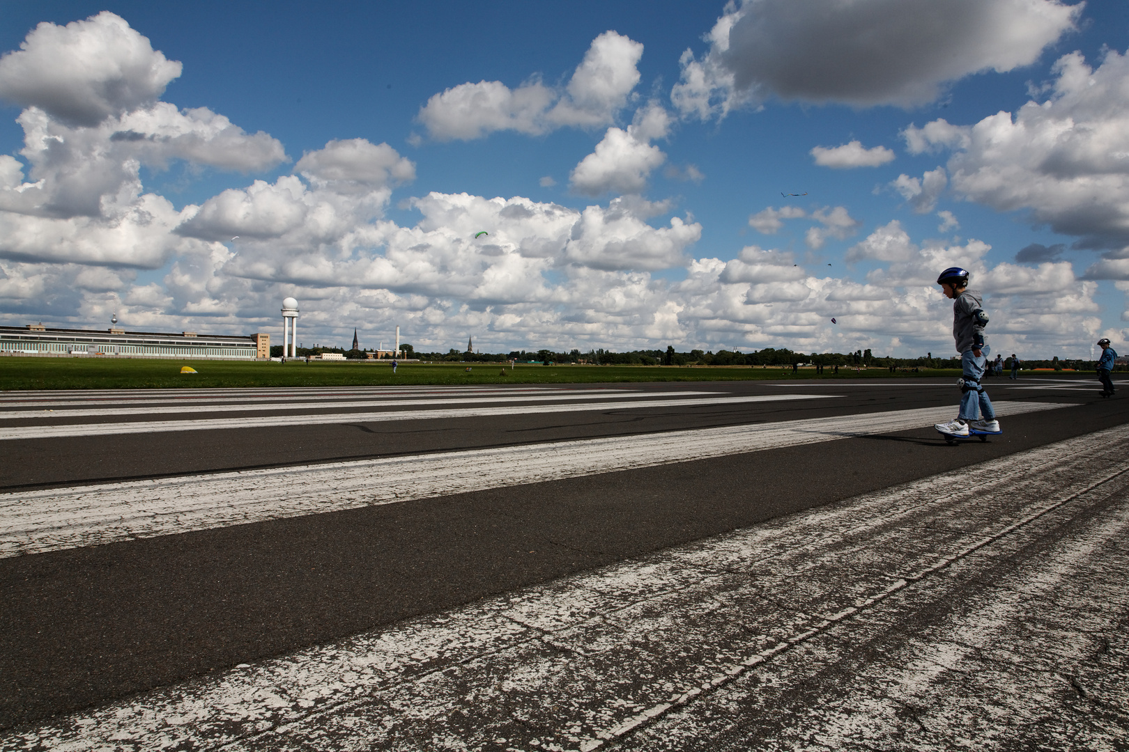 fertig zum abheben auf dem alten Flughafen Berlin-Tempelhof