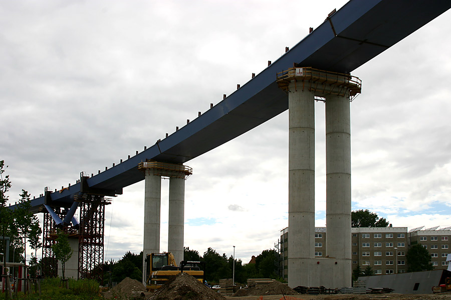 Fertigstellung 2007: Die neue Rügenbrücke