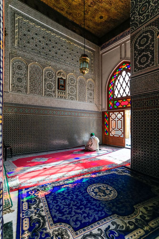 Fes  - Konzentration und Ruhe in der Moschee