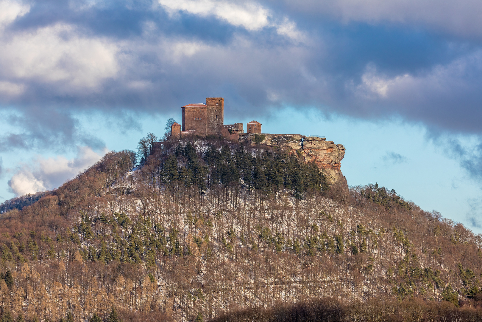 Fest gemauert auf dem Felsen ....