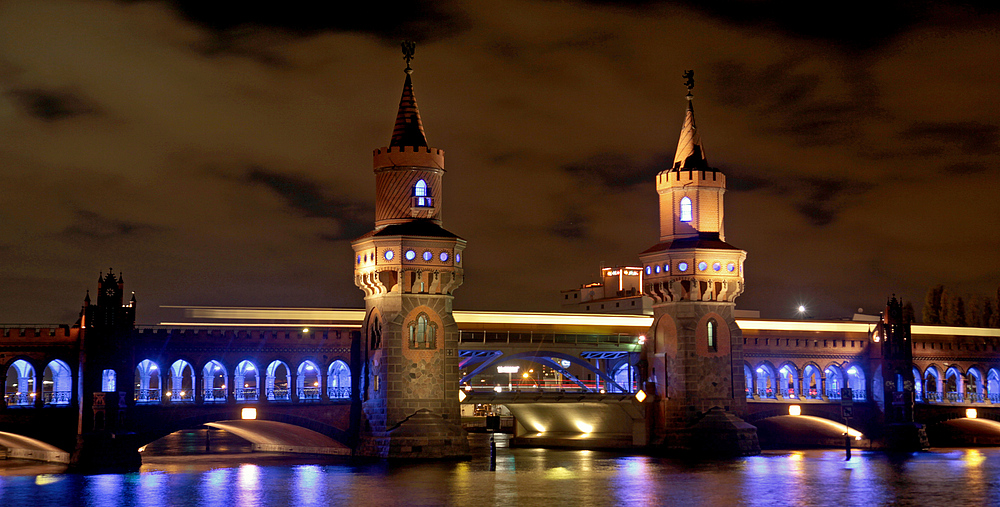 festival of light 2010 oberbaumbrücke