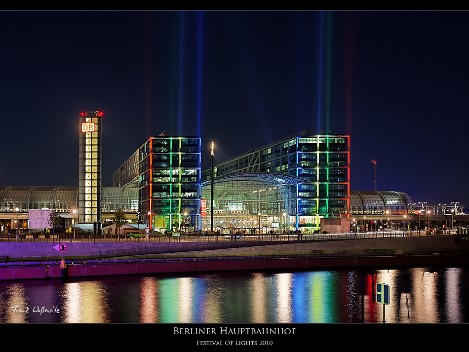 Festival Of Lights 2010 - Berliner Hauptbahnhof