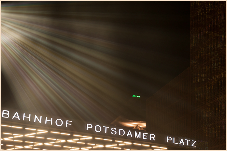 Festival of Lights, 2012: Bahnhof "Potsdamer Platz"