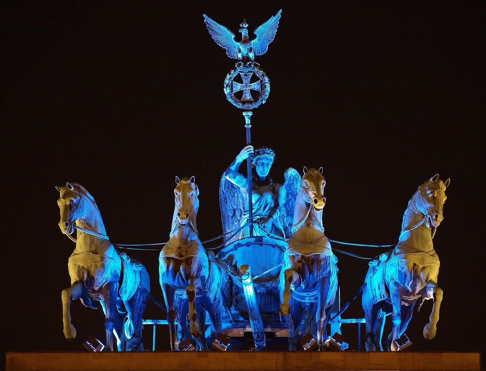 Festival of Lights in Berlin - Die blaue Quadriga
