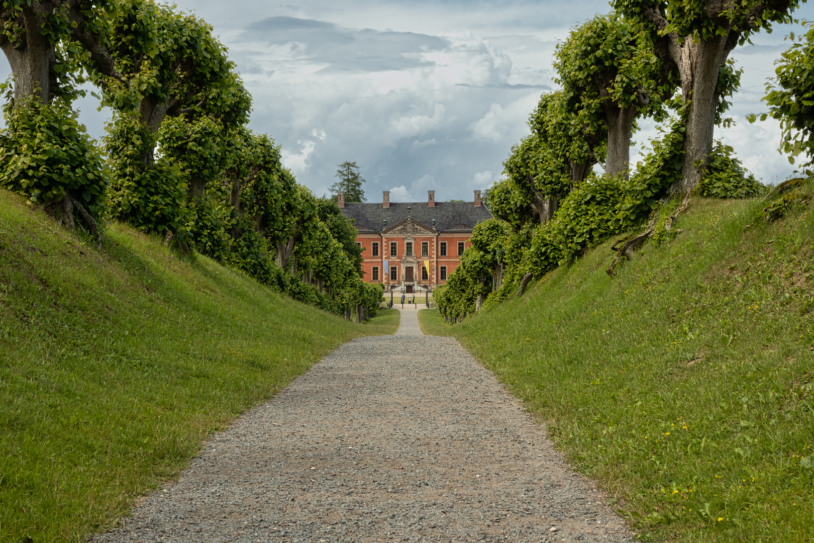 Festonallee....Schloß Bothmer 