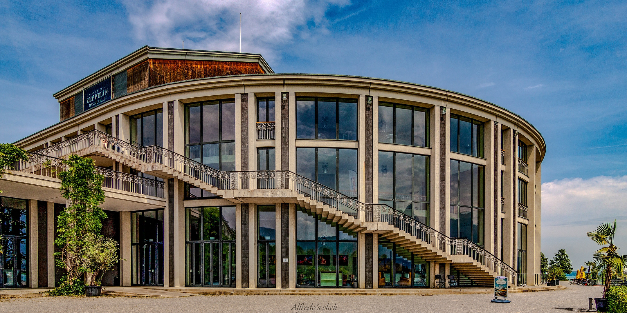  Festspielhalle Füssen in Farbe