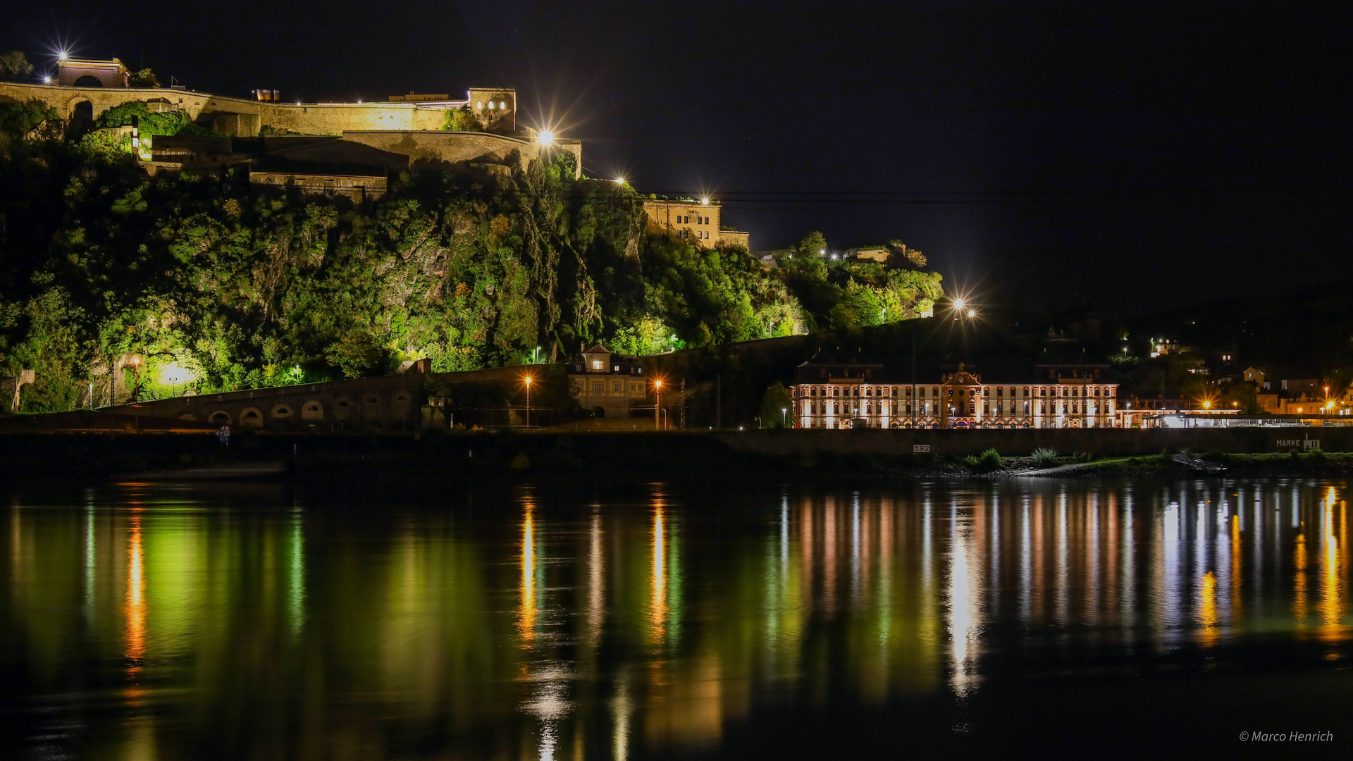 Festung Ehrenbreitstein bei Nacht