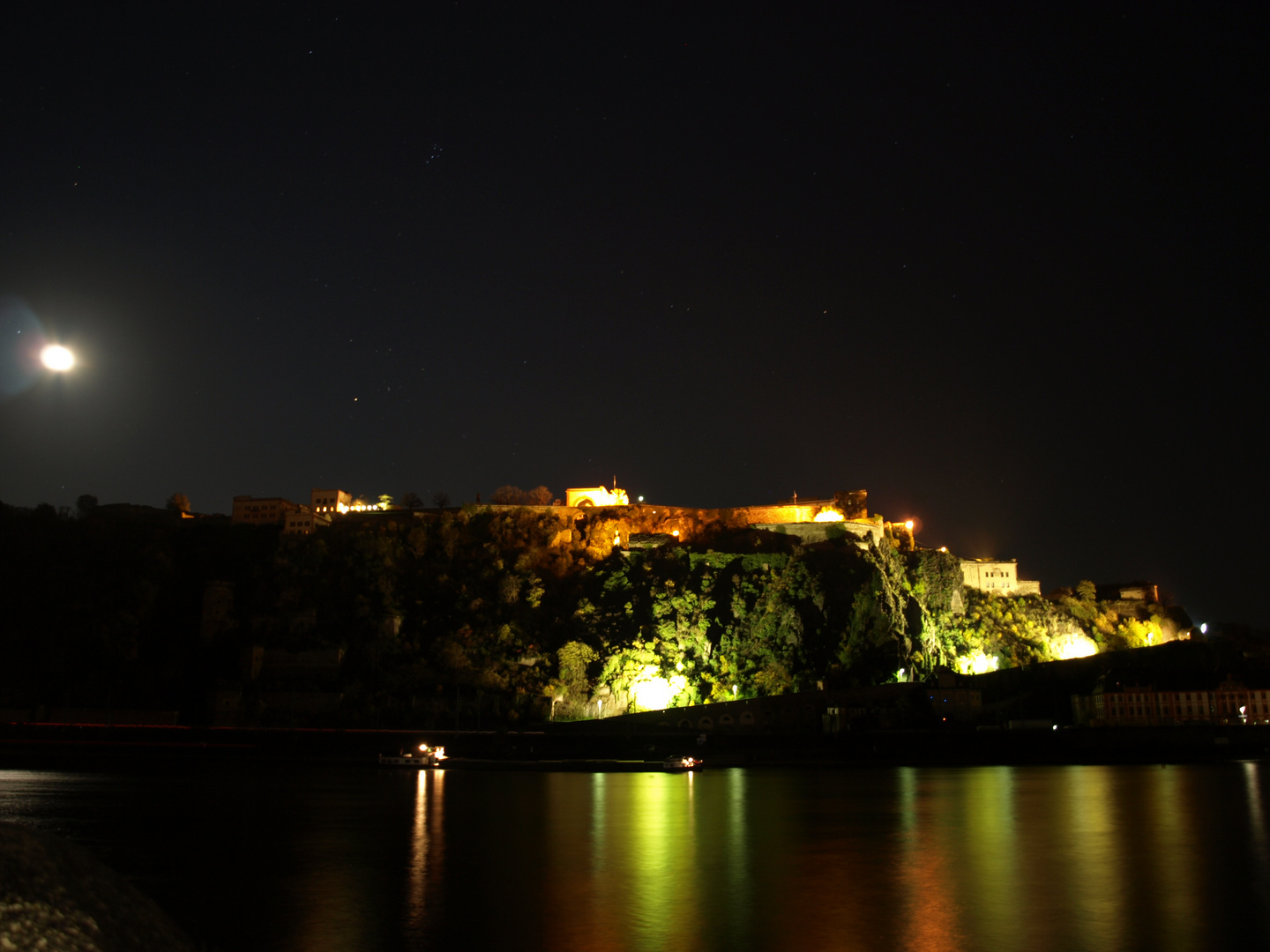 Festung Ehrenbreitstein bei Nacht