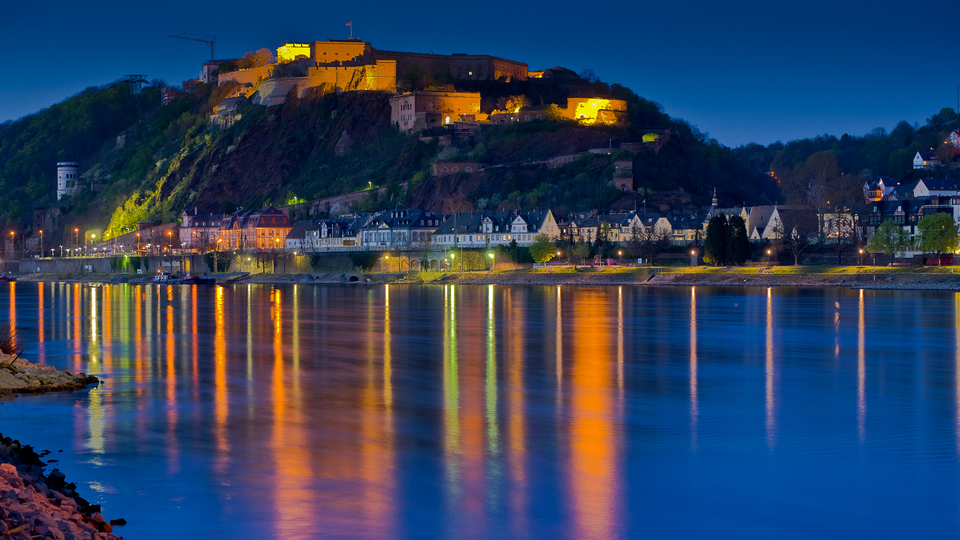 Weihnachten Festung Ehrenbreitstein: Ein Wintermärchen über den Dächern von Koblenz