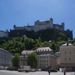 Festung Hohensalzburg vom  Kapitelplatz in Salzburg aus gesehen