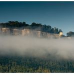 Festung im Nebel