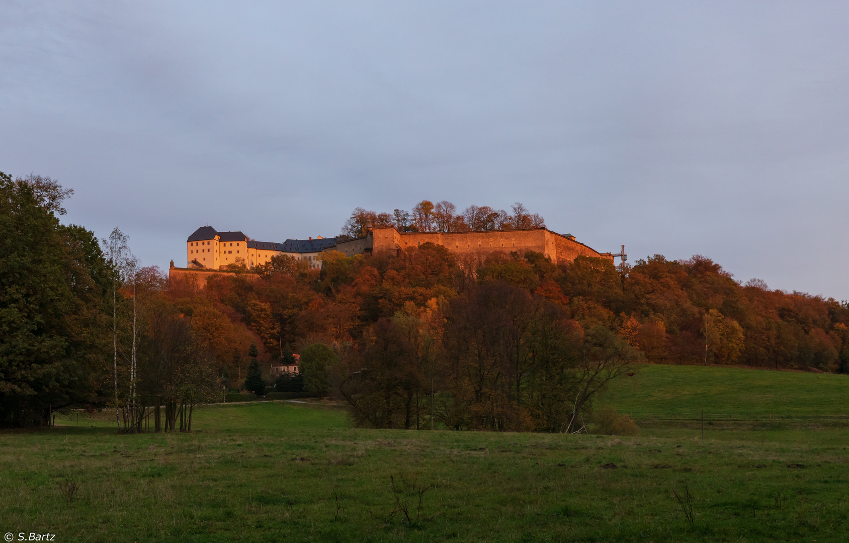 Festung Königstein in der Abendsonne (1)