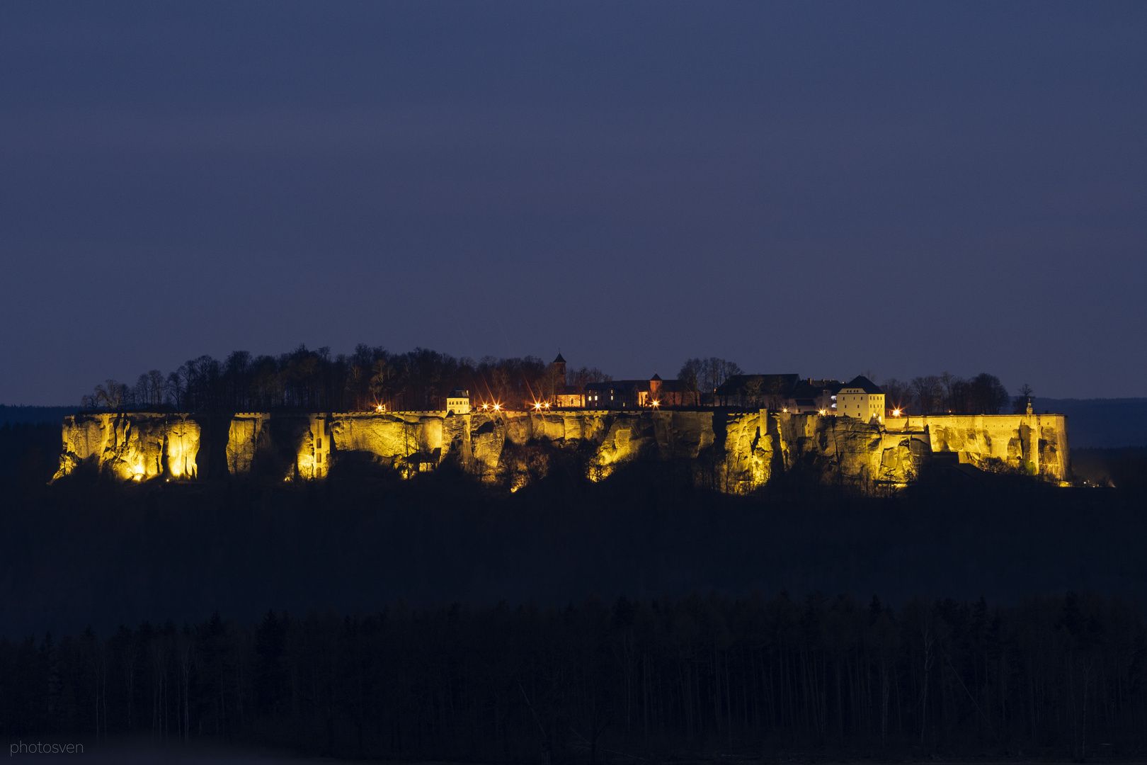 Festung Königstein zur blauen Stunde