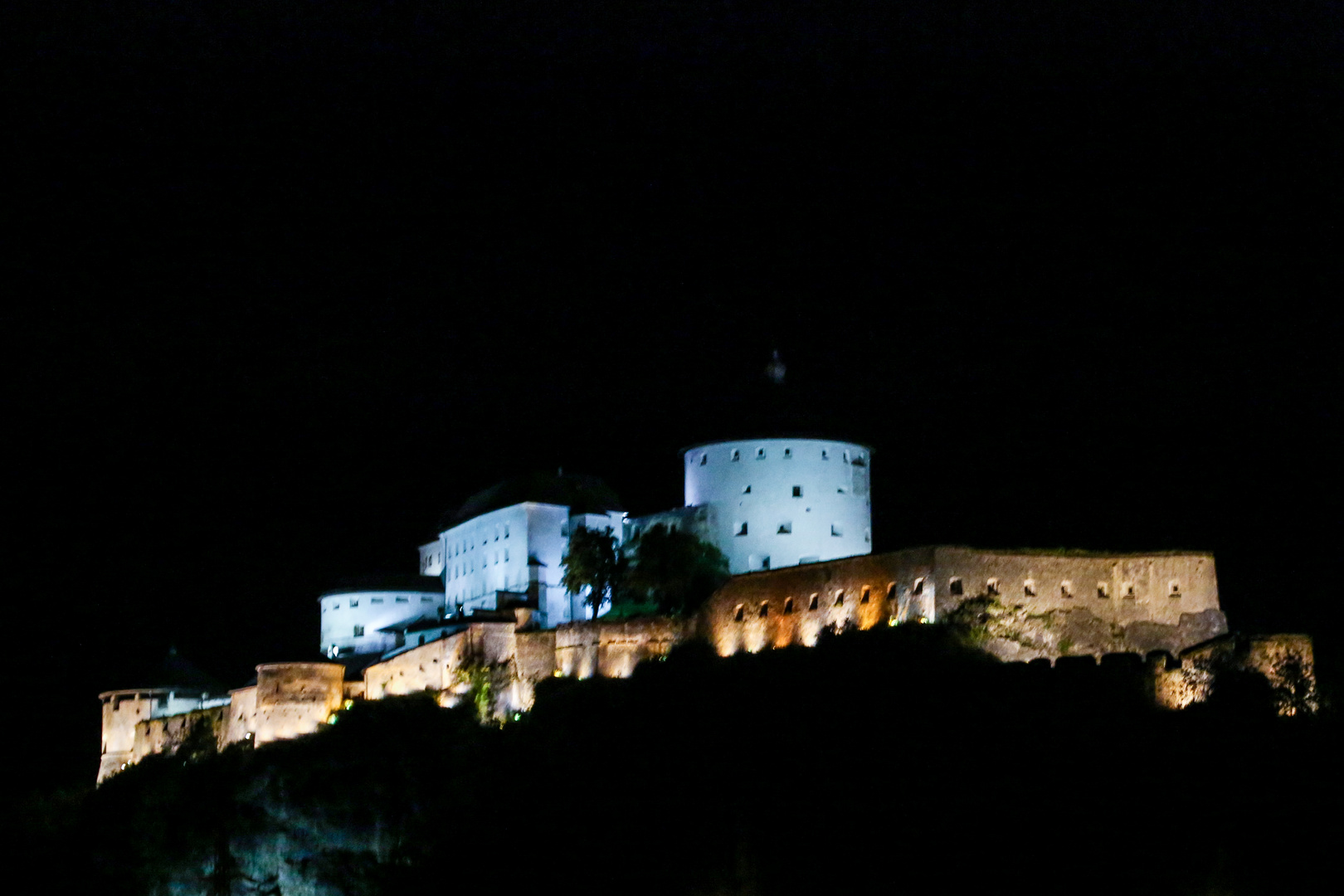 Festung Kufstein in der Nacht