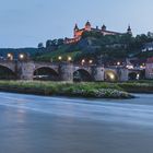 Festung Marienberg in der Blauen Stunde