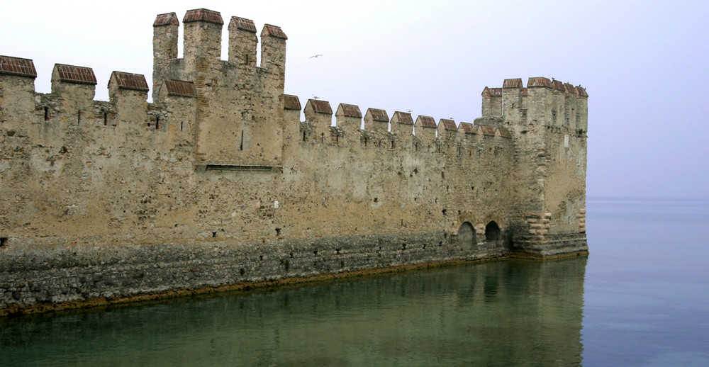 Festung von Sirmione am Gardasee