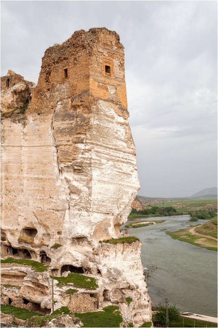 Festungsturm über dem Tigris