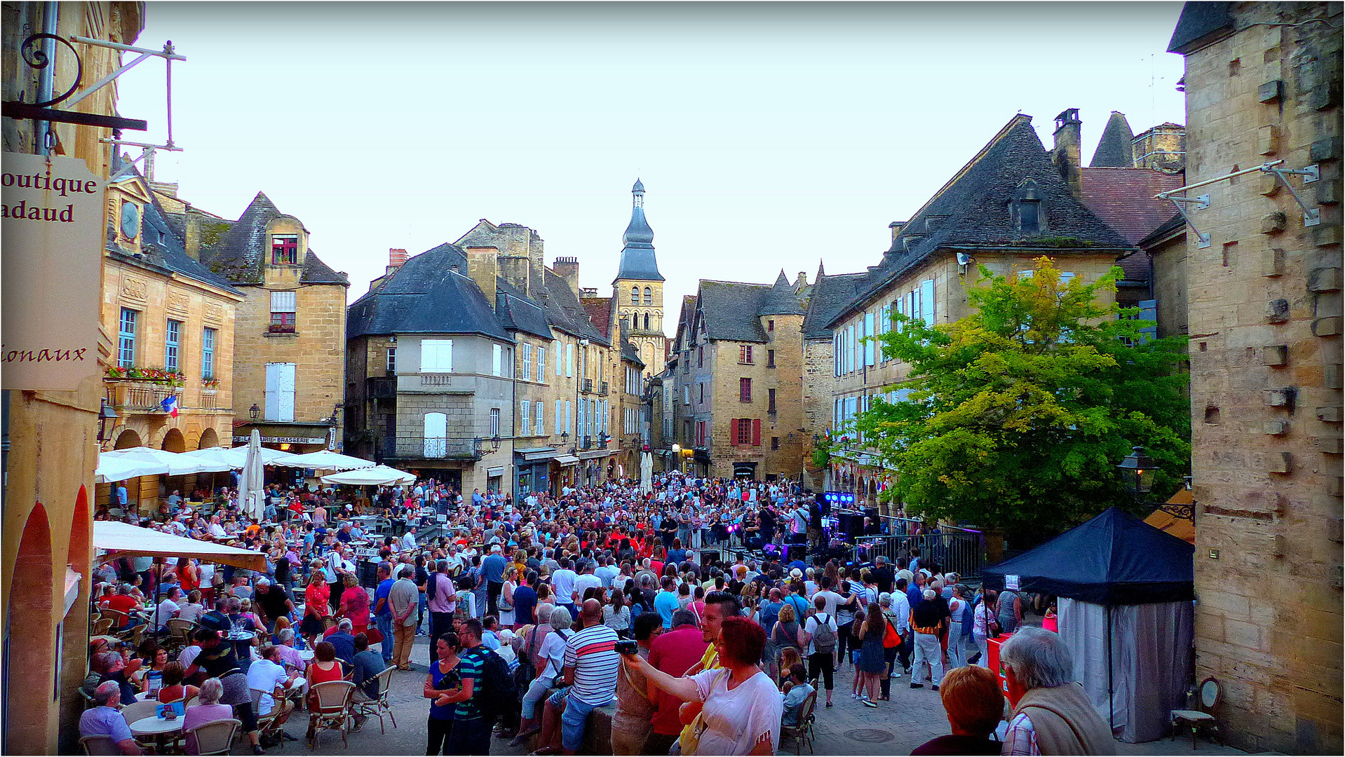 FETE - DE - LA - MUSIQUE - SARLAT - 1 - 