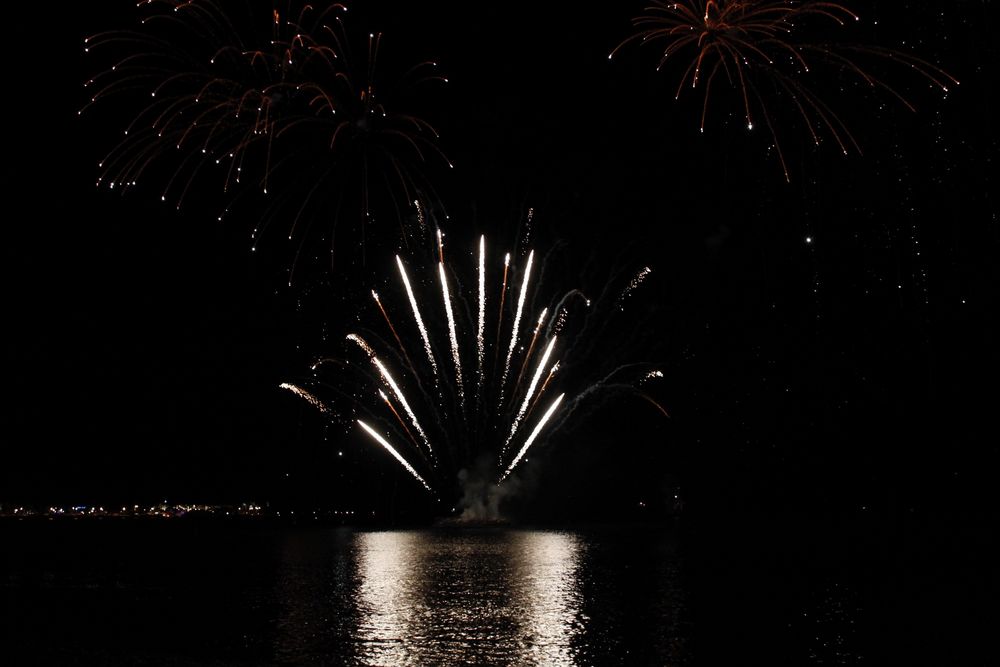 Feu d'artifice... de légèreté! von Saphirablack 