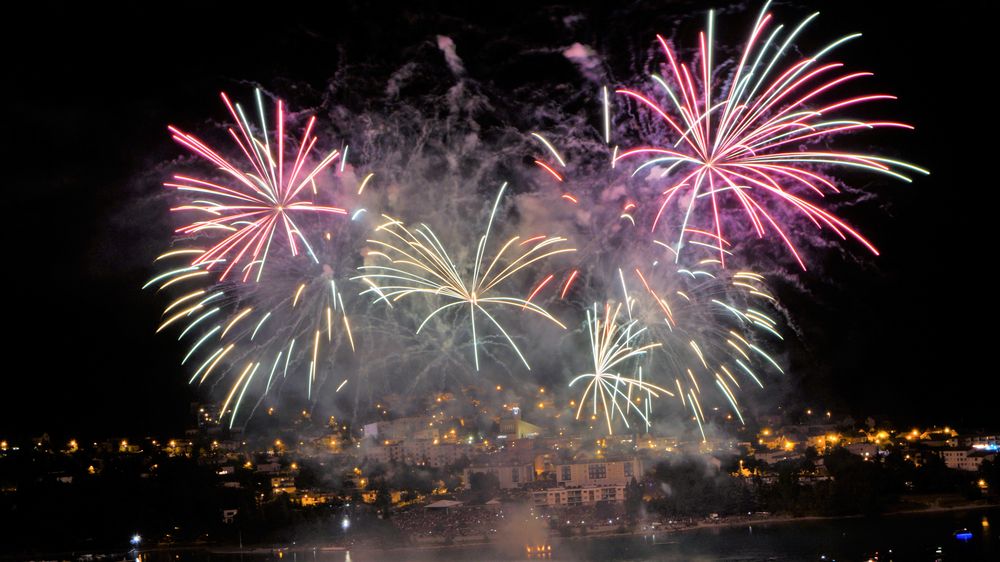 feu d'artifice  Lac serre ponçon