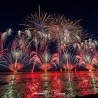 Feu d'artifice sur la mer