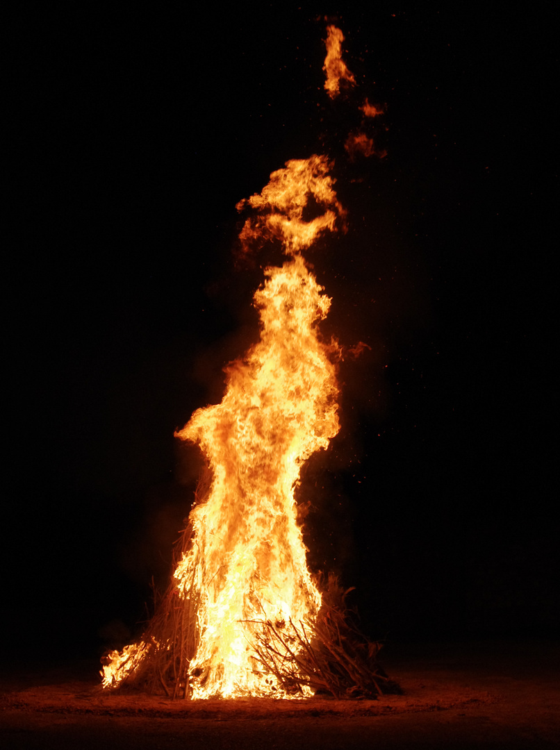 Feu de la St Jean ....